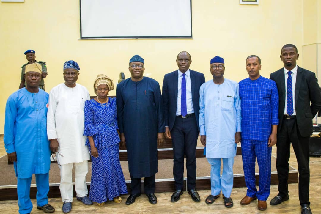 Governor Kayode Fayemi, Deputy Governor Otunba Bisi Egbeyemi and Ekiti State House of Assembly Speaker, Funminiyi Afuye posed with the members of the governing council of College of Agriculture and Technology, Isan Ekiti, during the council’s inauguration on Friday. R-L: Dr. Tope Aroge; Nuradin Osman; Funminiyi Afuye, Babajide Arowosafe (Chairman Governing Council), Governor Kayode Fayemi, Prof. Simi Odeyinka; Otunba Bisi Egbeyemi and Ayo Aroge